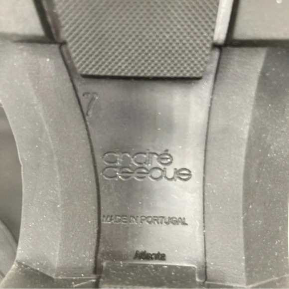 NWOT Andre Assous Leandra Water Resistant Leather Boots. Sz: 7 - Picture 10 of 12